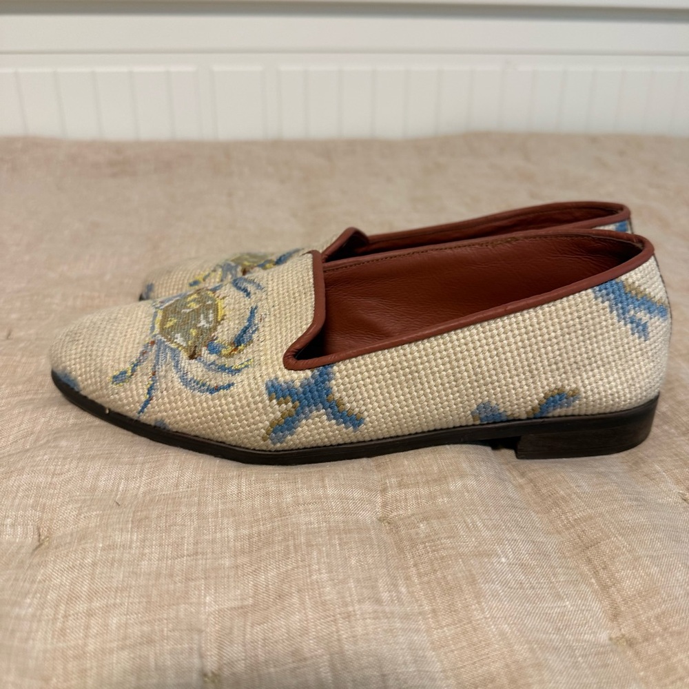 By Paige Needlepoint Crab Loafers Size 8.5